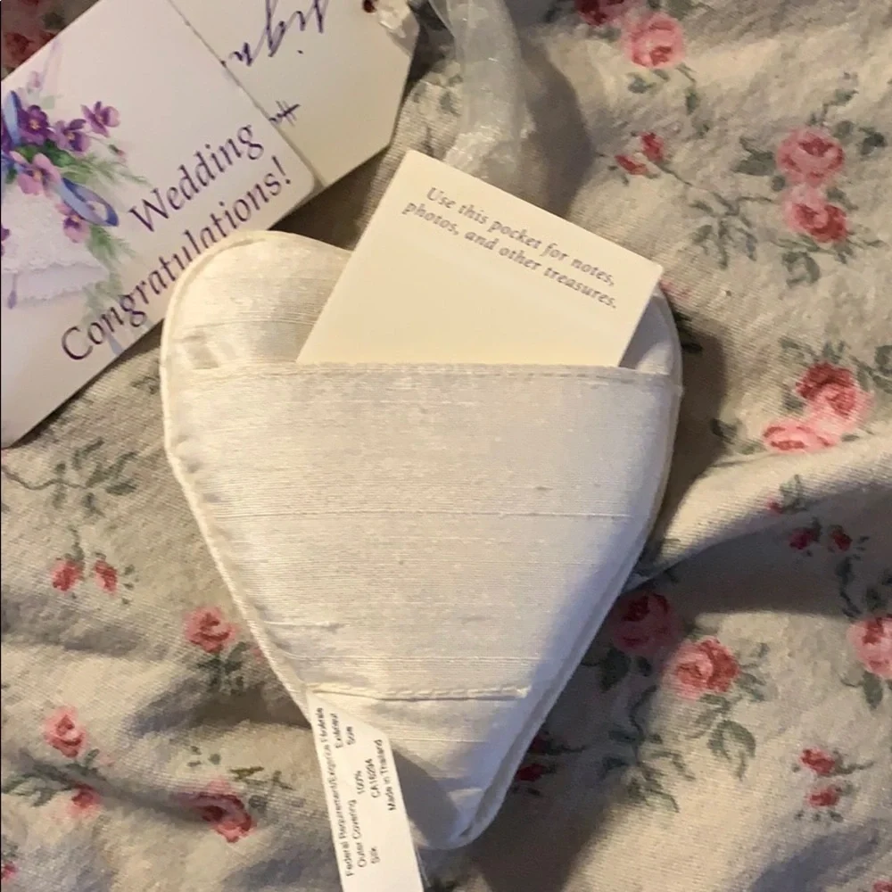 Hallmark hallmark“cherish”lavender scented